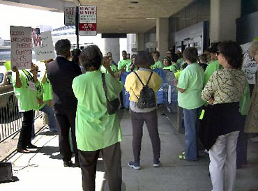 chaos picketing in san francisco