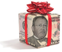 executive compensation glenn tilton wrapped money with bow