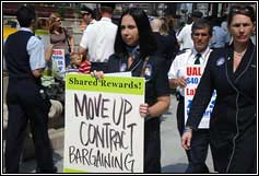 ual employees picketing in Chicago